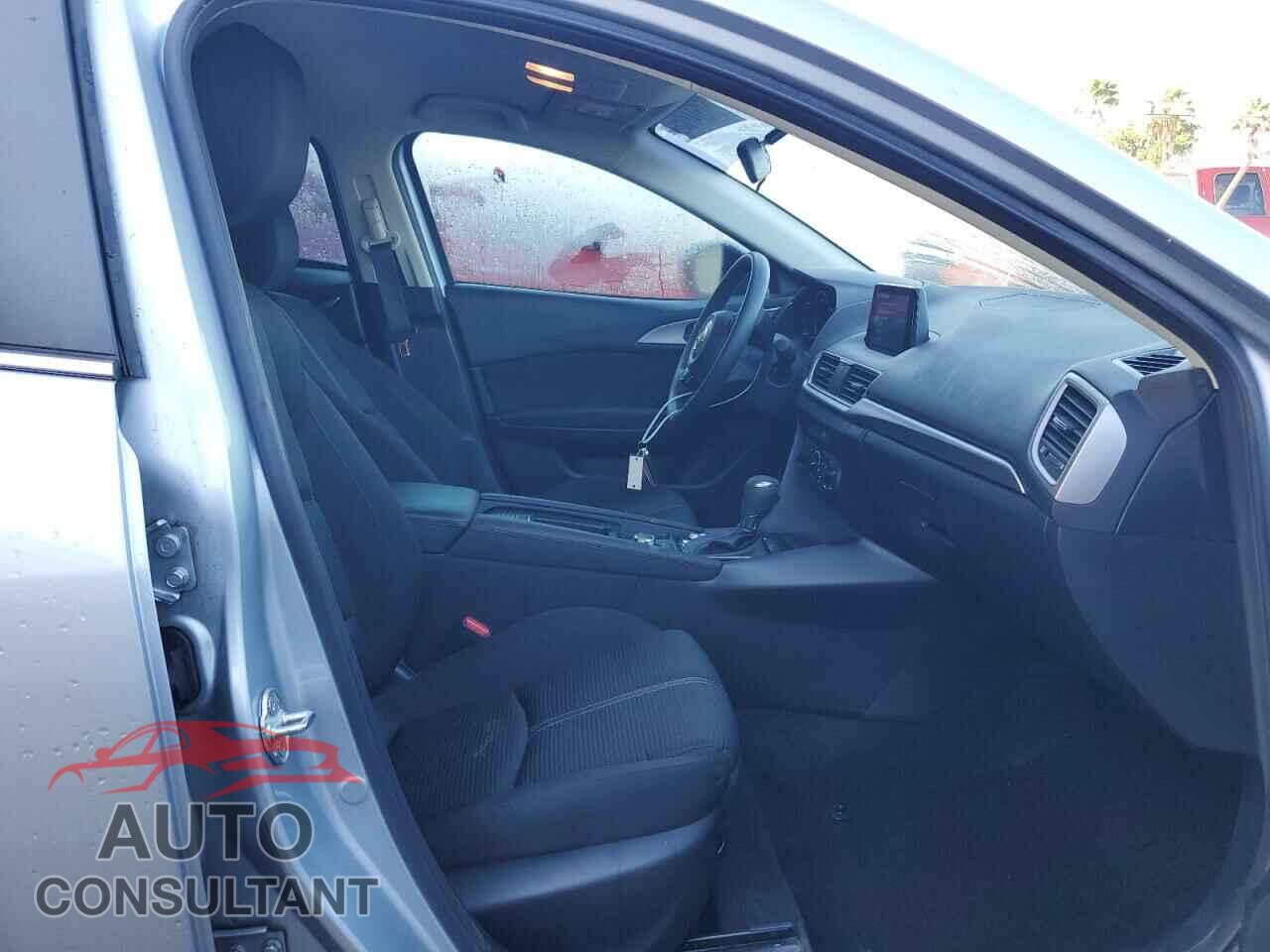 MAZDA 3 2017 - 3MZBN1U74HM157236