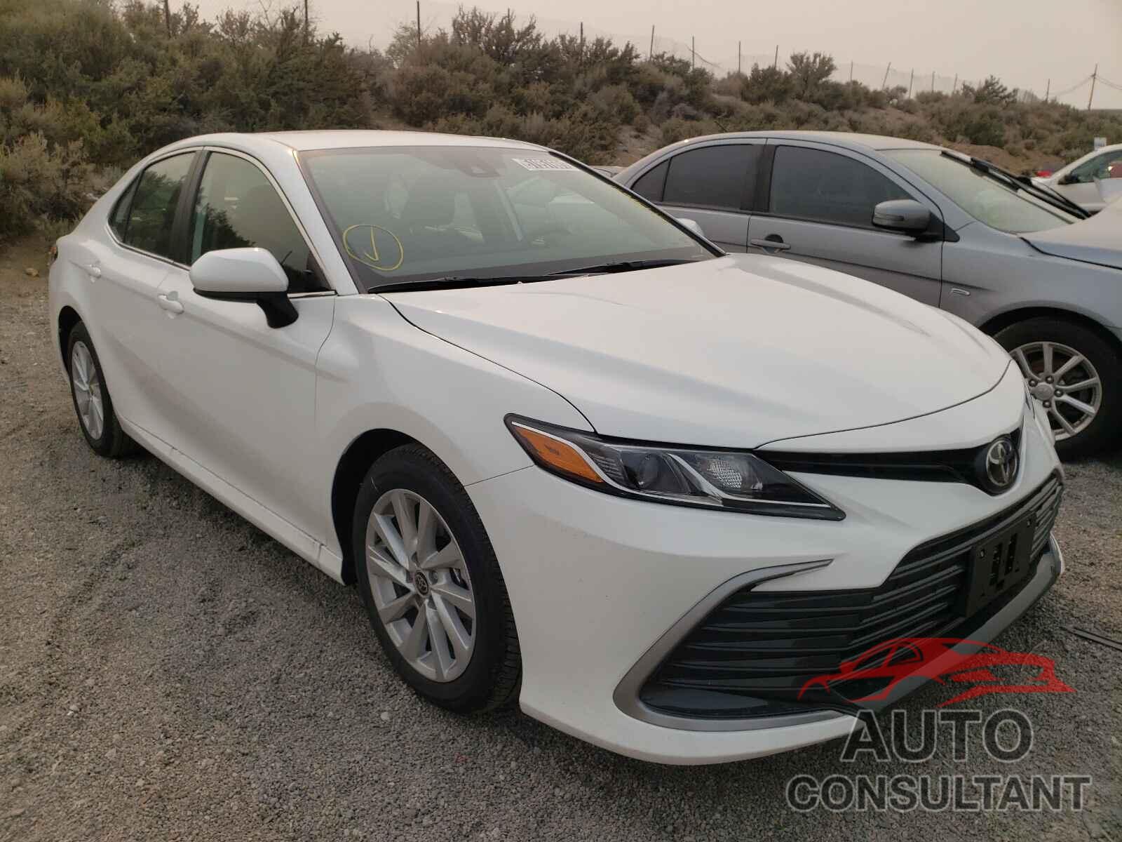 TOYOTA CAMRY 2021 - 4T1C11AK3MU592813