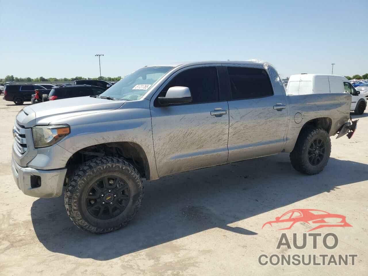 TOYOTA TUNDRA 2017 - 5TFDW5F1XHX648462