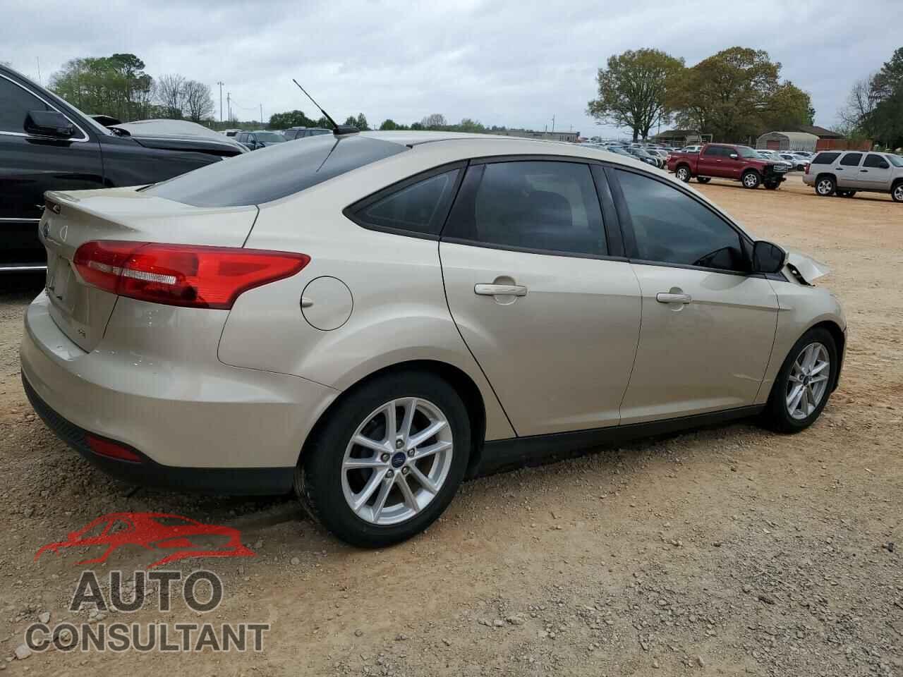 FORD FOCUS 2017 - 1FADP3F21HL327384