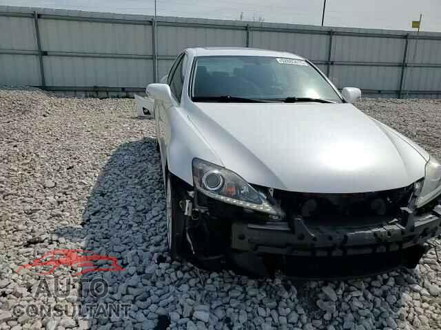 LEXUS IS 2012 - JTHCF5C20C5059948