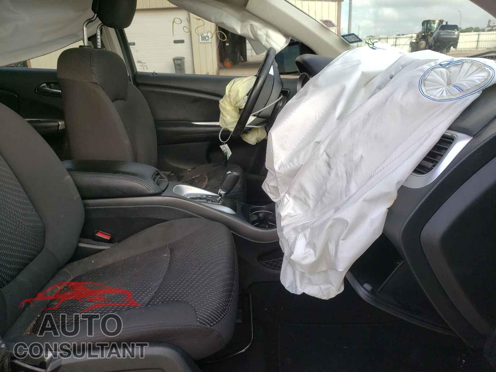DODGE JOURNEY 2018 - 3C4PDCAB2JT383402