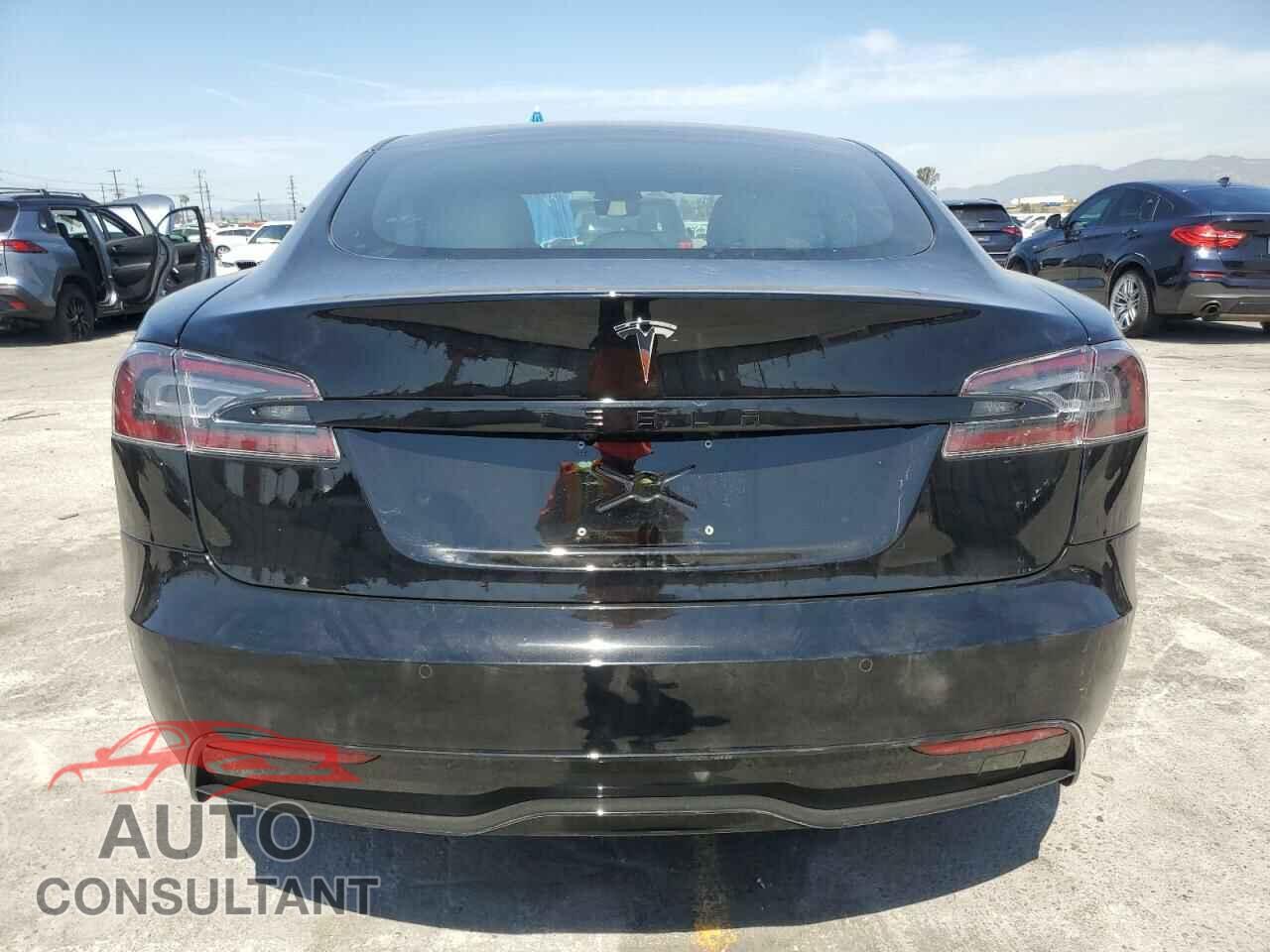TESLA MODEL S 2022 - 5YJSA1E58NF463934