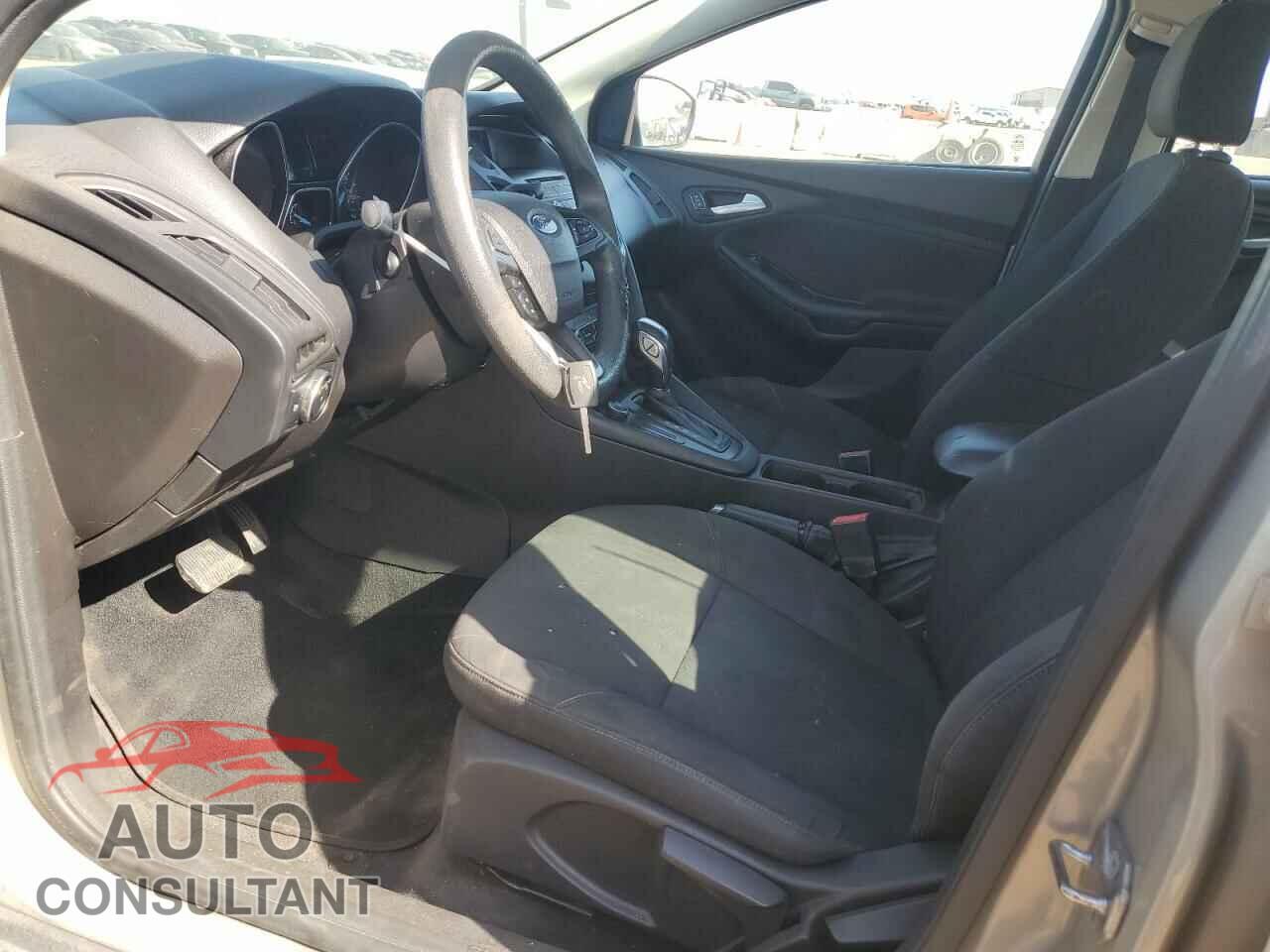 FORD FOCUS 2015 - 1FADP3F23FL289430