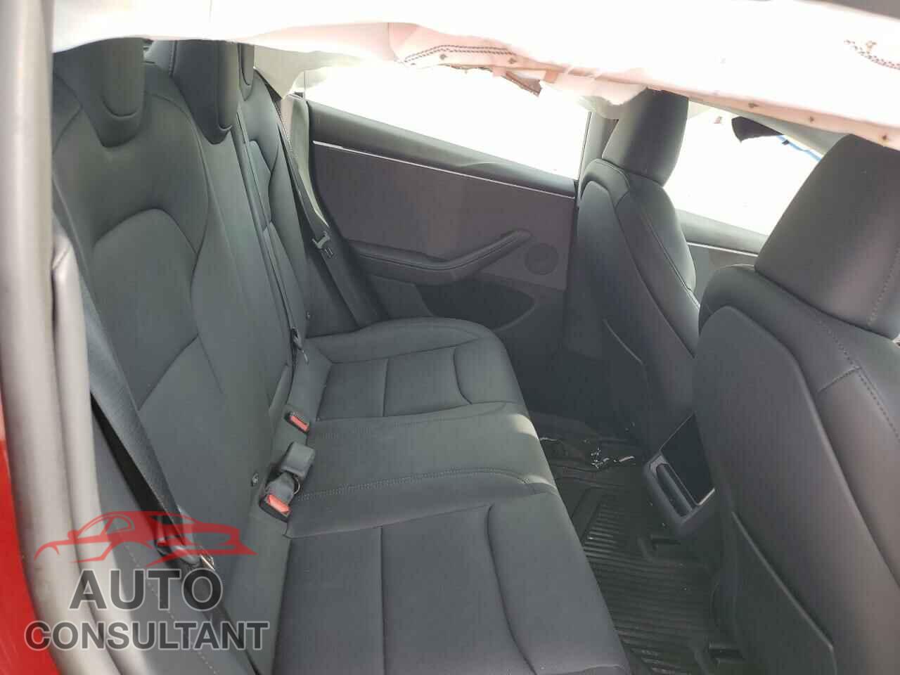 TESLA MODEL 3 2024 - 5YJ3E1EA4RF784705