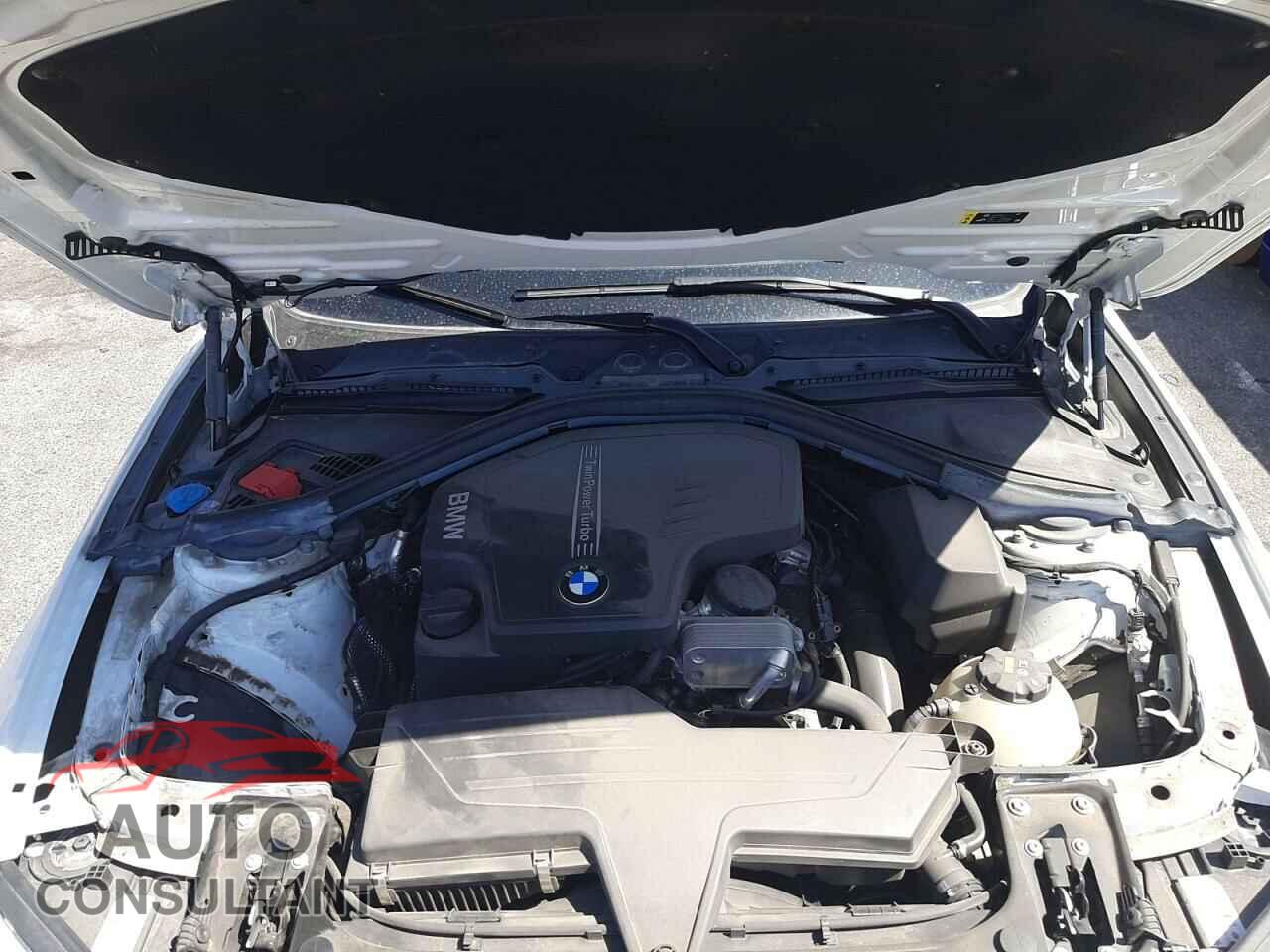 BMW 3 SERIES 2018 - WBA8A9C52JAH13473