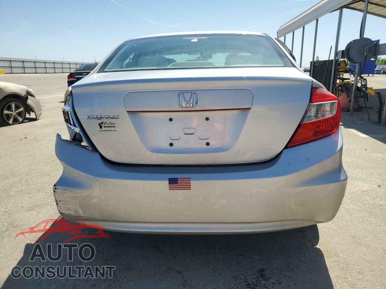 HONDA CIVIC 2012 - 2HGFB2F56CH558598