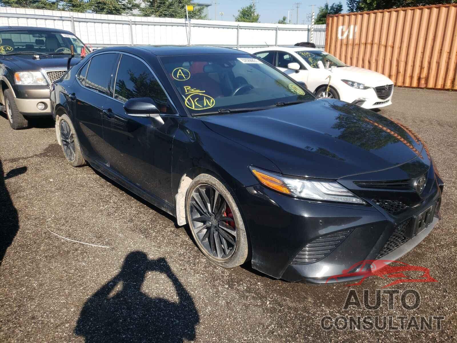 TOYOTA CAMRY 2018 - 4T1BZ1HK2JU015115