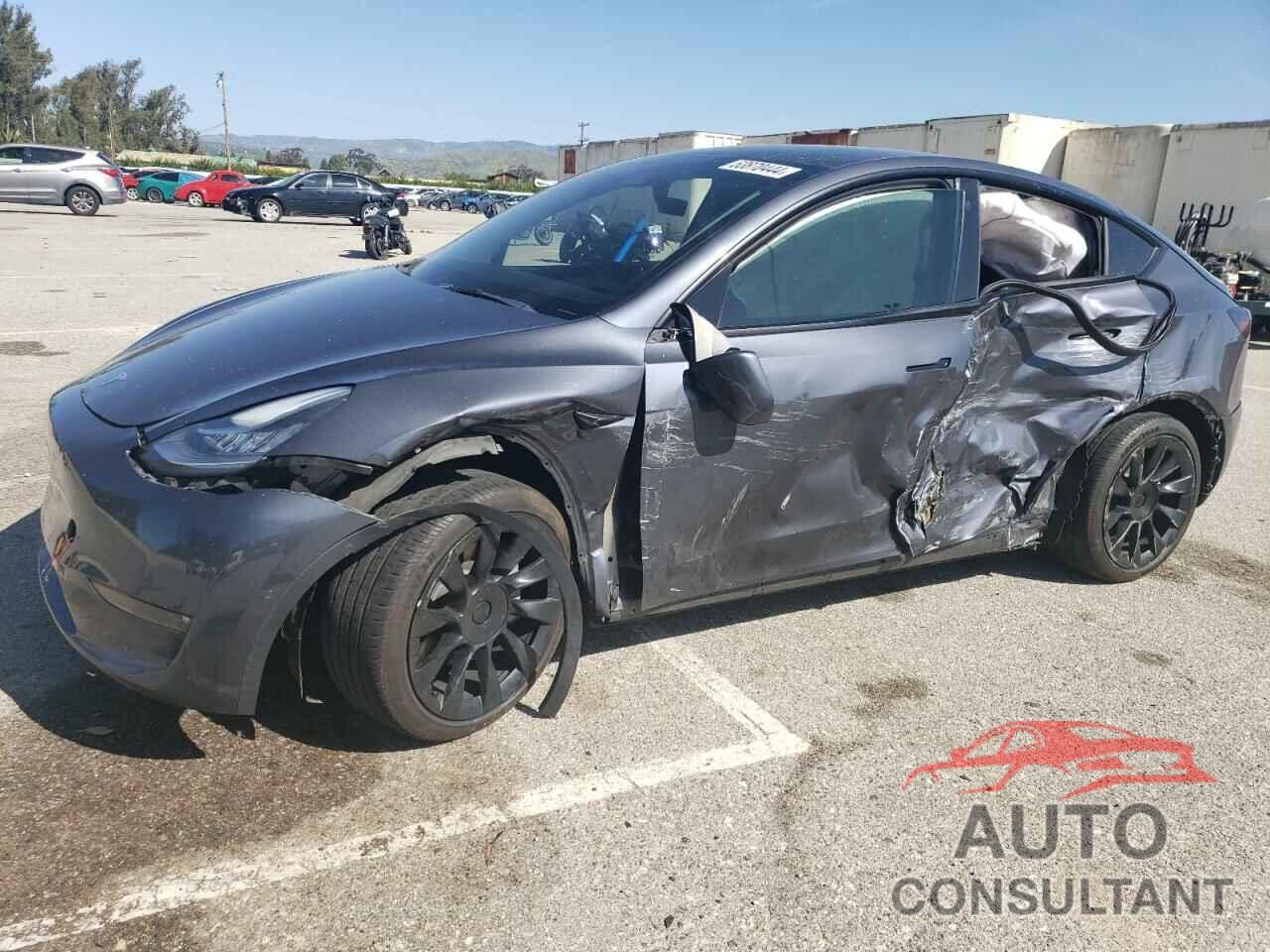 TESLA MODEL Y 2021 - 5YJYGDEE8MF233710