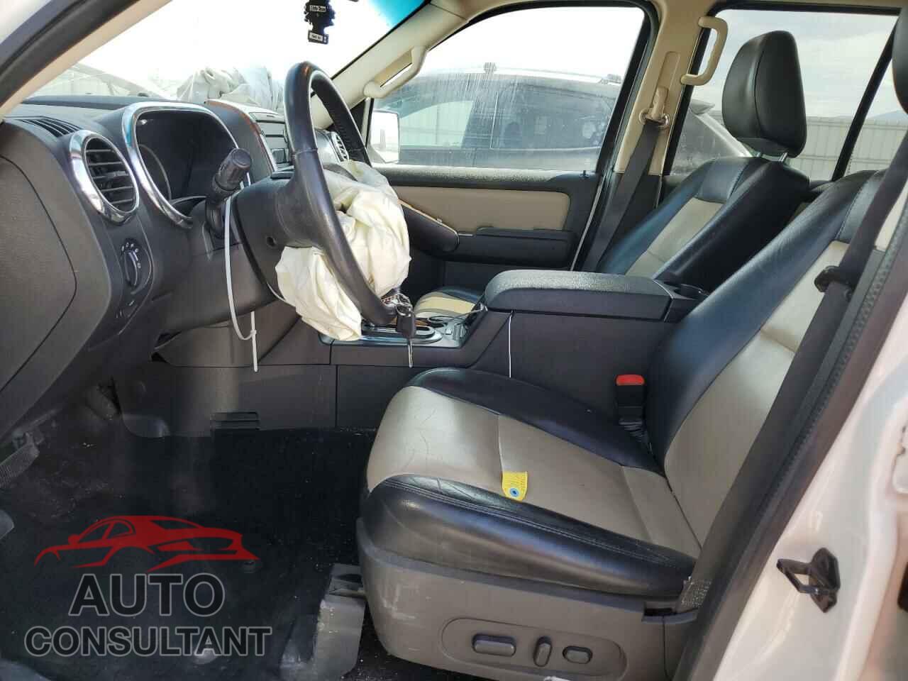FORD EXPLORER 2010 - 1FMEU7E87AUB12835