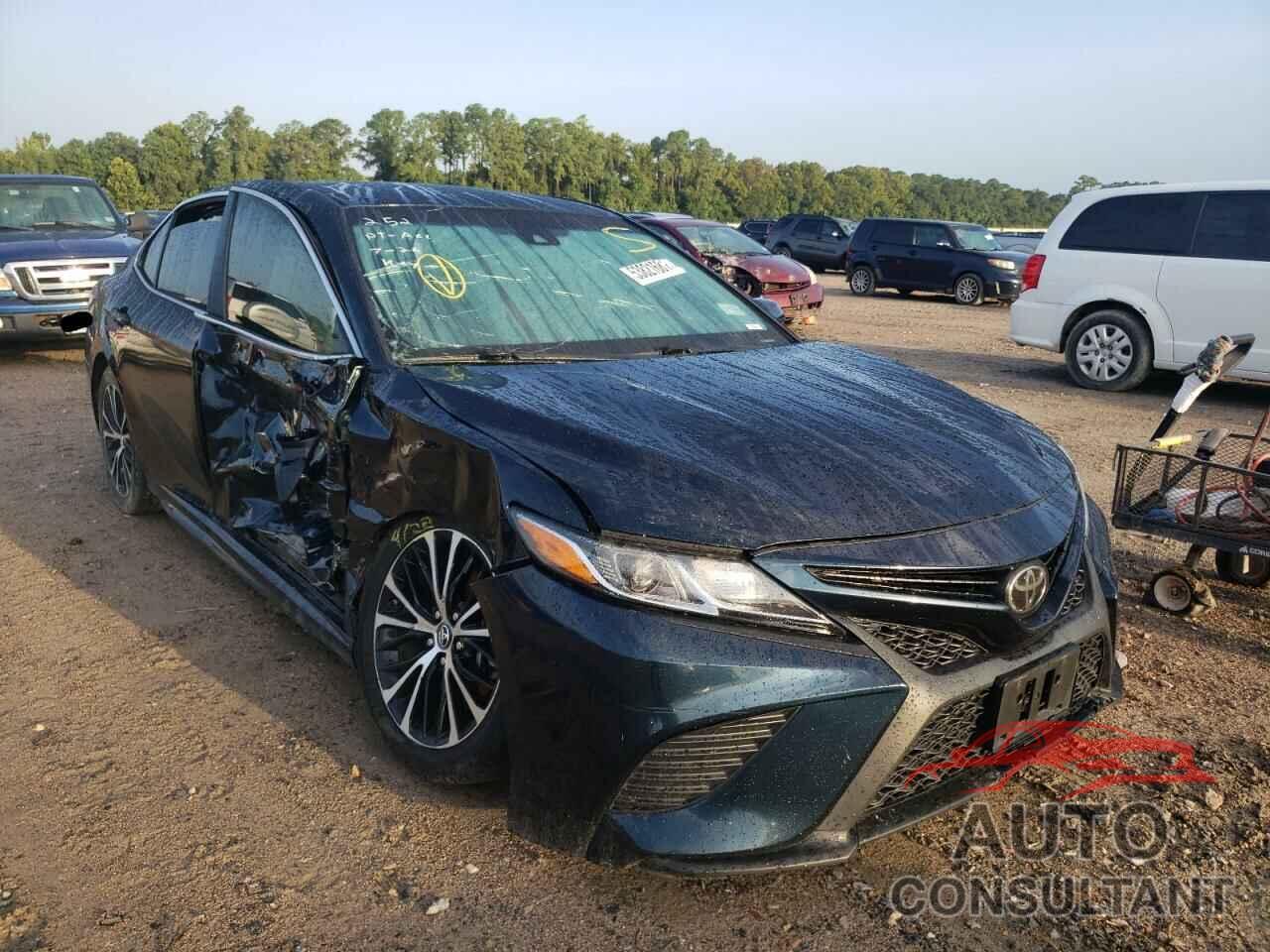 TOYOTA CAMRY 2018 - 4T1B11HK3JU563647