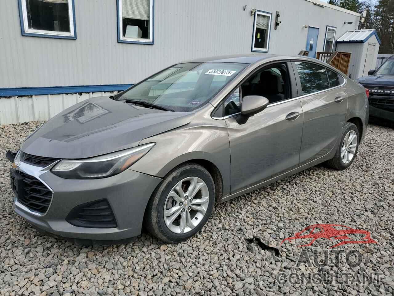 CHEVROLET CRUZE 2019 - 1G1BE5SMXK7100276