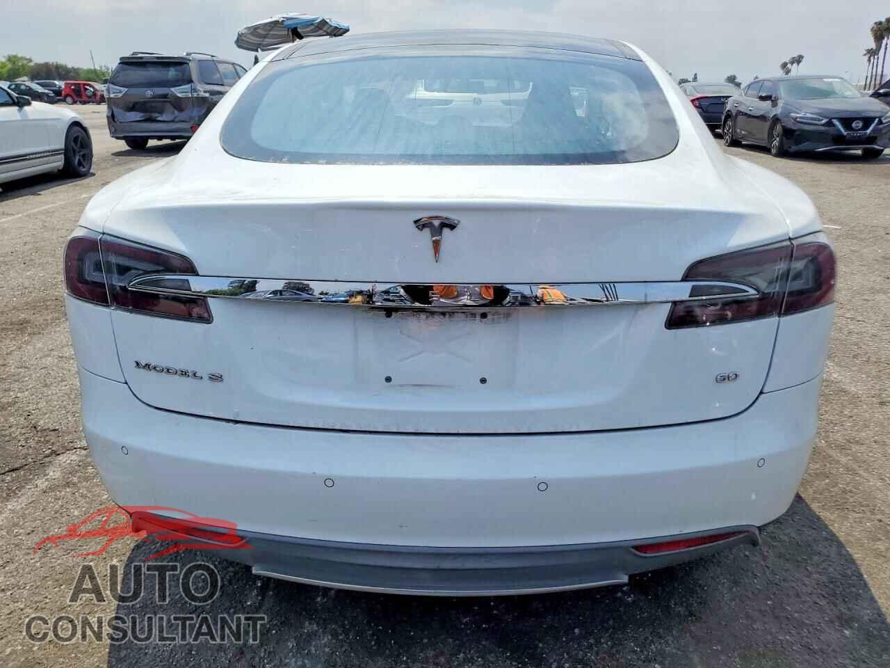 TESLA MODEL S 2014 - 5YJSA1S15EFP30383