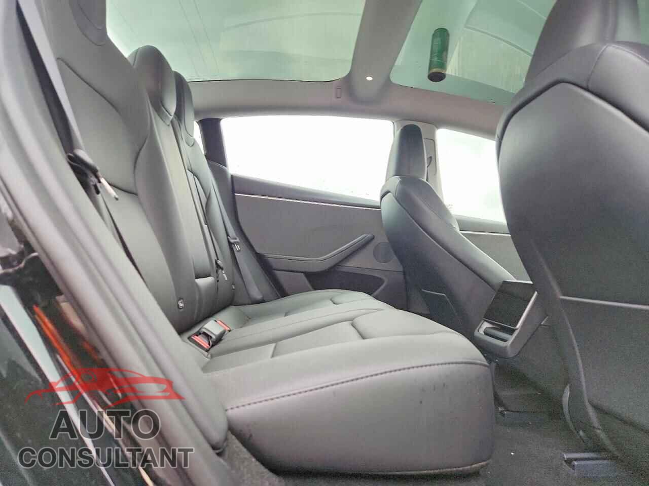 TESLA MODEL 3 2024 - 5YJ3E1EA1RF730343