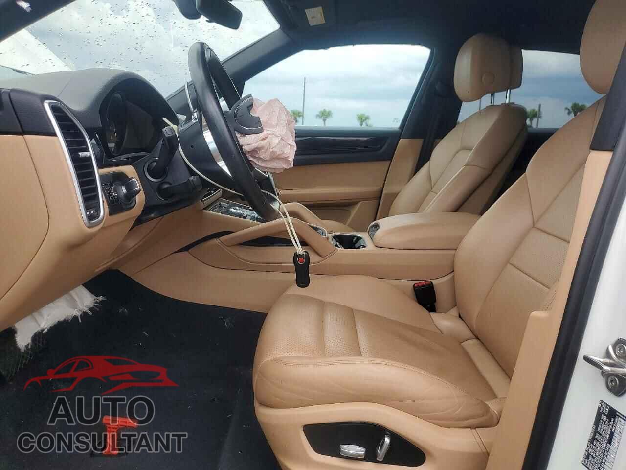 PORSCHE CAYENNE 2019 - WP1AE2AY0KDA51448