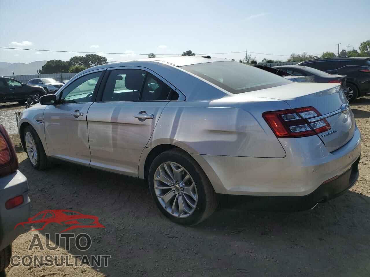 FORD TAURUS 2019 - 1FAHP2F86KG107531