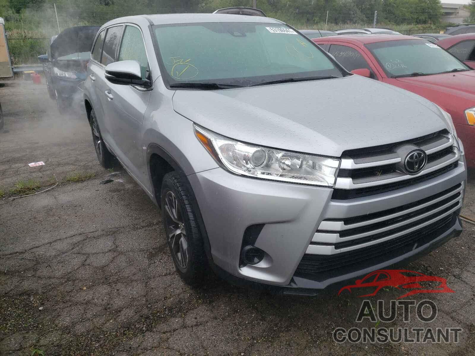 TOYOTA HIGHLANDER 2018 - 5TDZARFH9JS033938