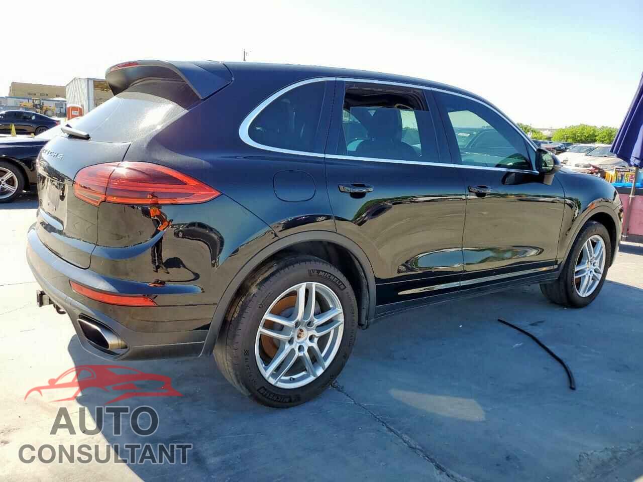 PORSCHE CAYENNE 2016 - WP1AA2A27GLA08827