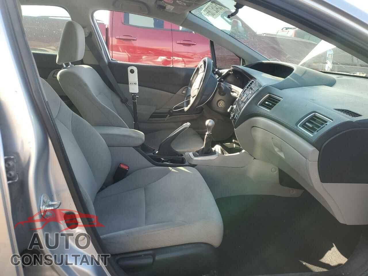 HONDA CIVIC 2013 - 19XFB2E53DE026402