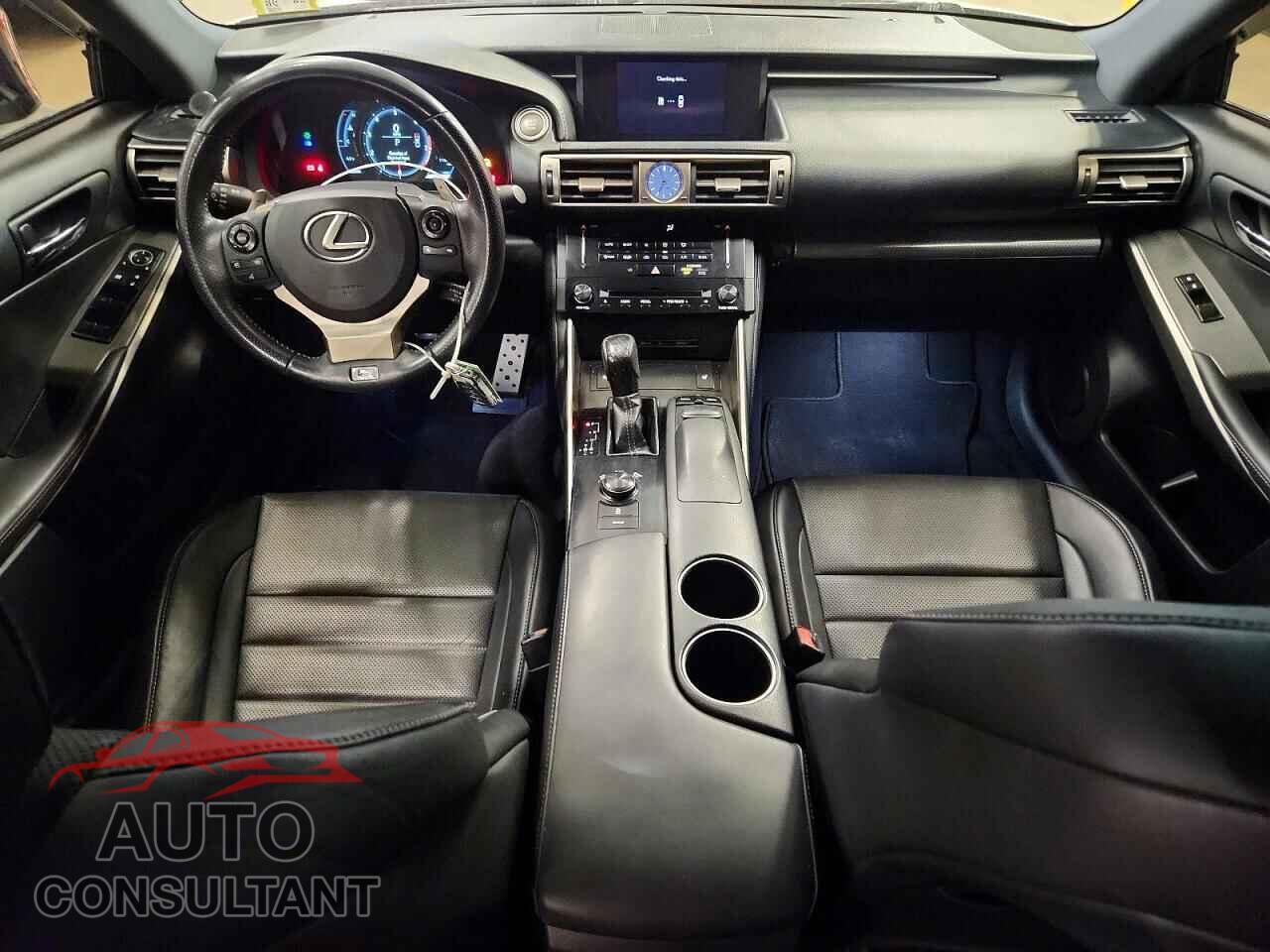 LEXUS IS 2014 - JTHCE1D24E5005131