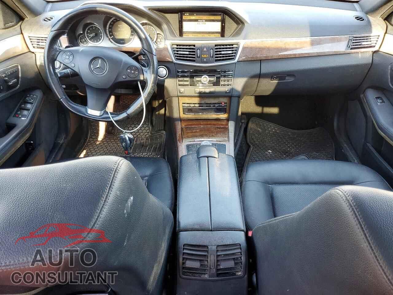 MERCEDES-BENZ E-CLASS 2010 - WDDHF8HB3AA220689