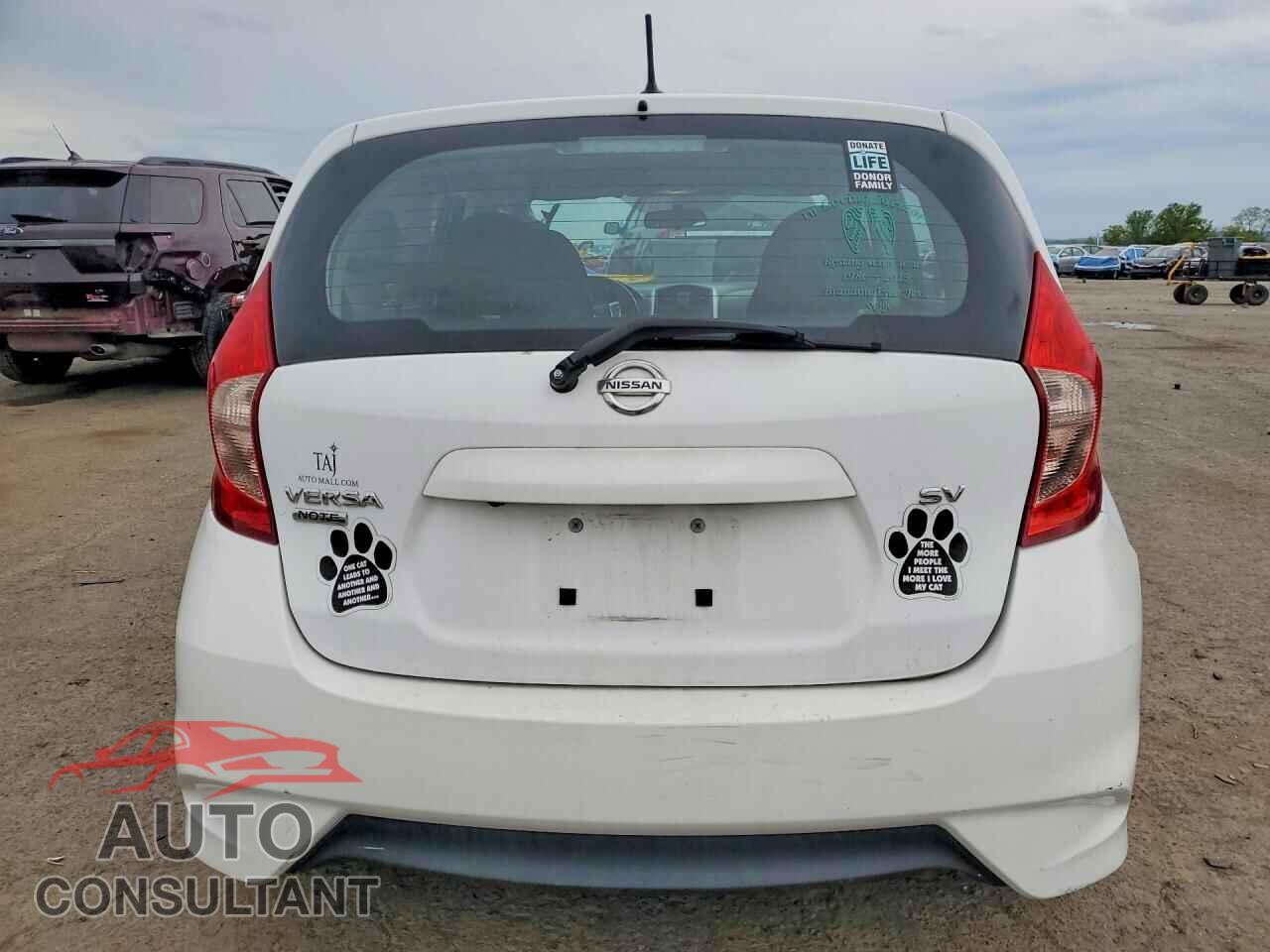 NISSAN VERSA 2017 - 3N1CE2CP5HL376469