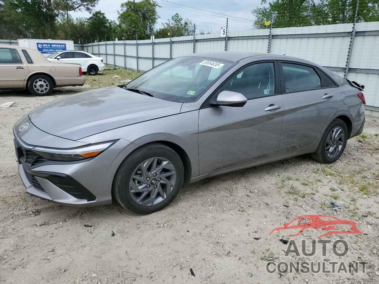 HYUNDAI ELANTRA 2024 - KMHLM4DG4RU832877