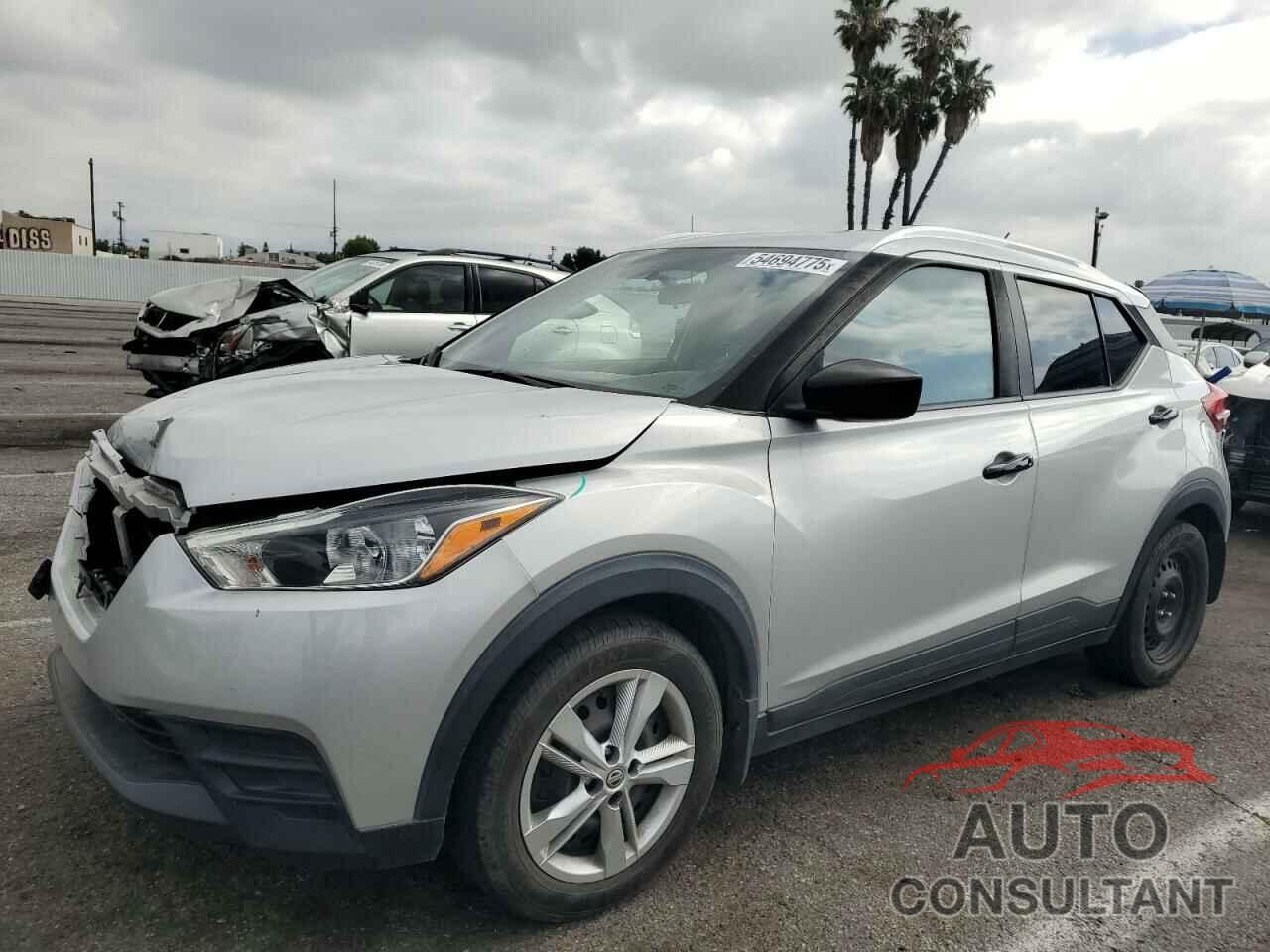 NISSAN KICKS 2019 - 3N1CP5CU8KL523957