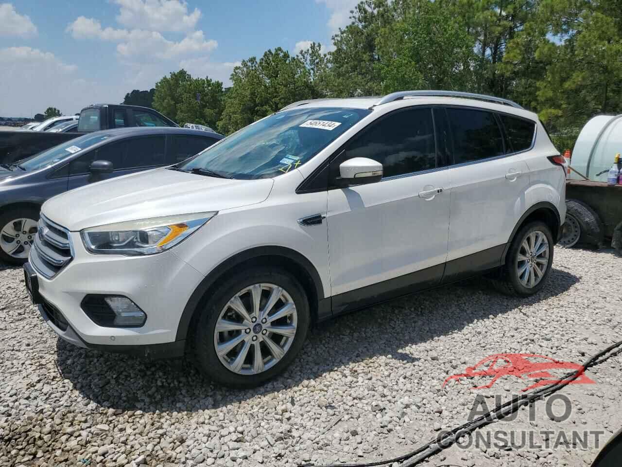 FORD ESCAPE 2017 - 1FMCU0J92HUE23306