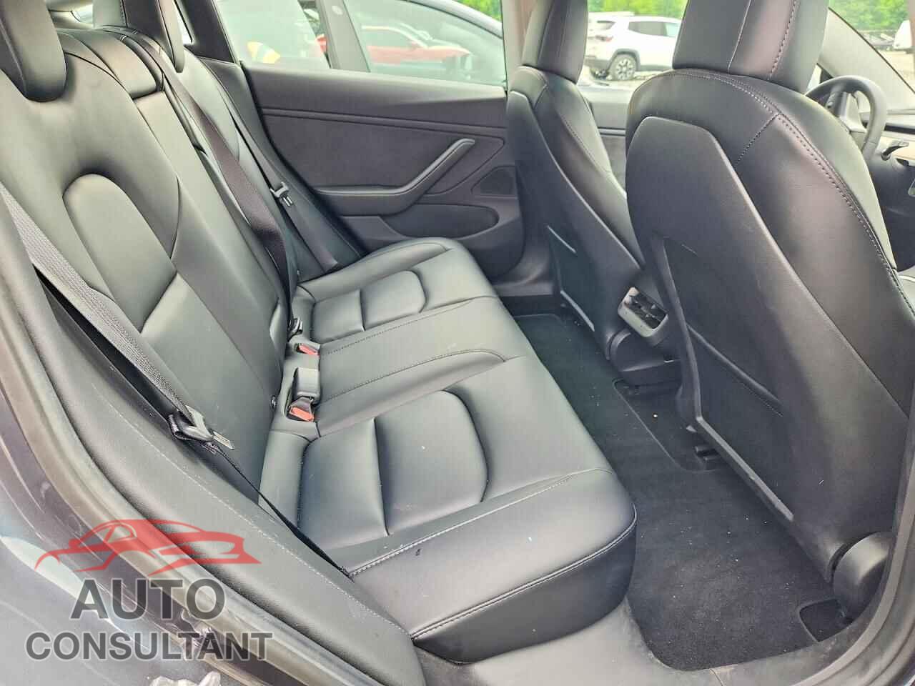 TESLA MODEL 3 2021 - 5YJ3E1EB7MF836782