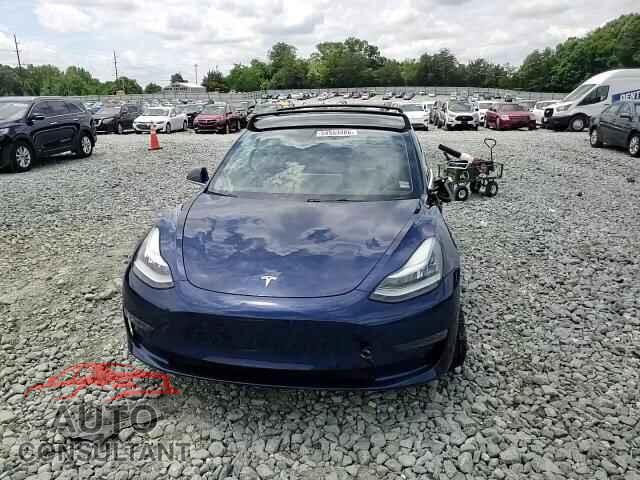 TESLA MODEL 3 2018 - 5YJ3E1EA9JF042823