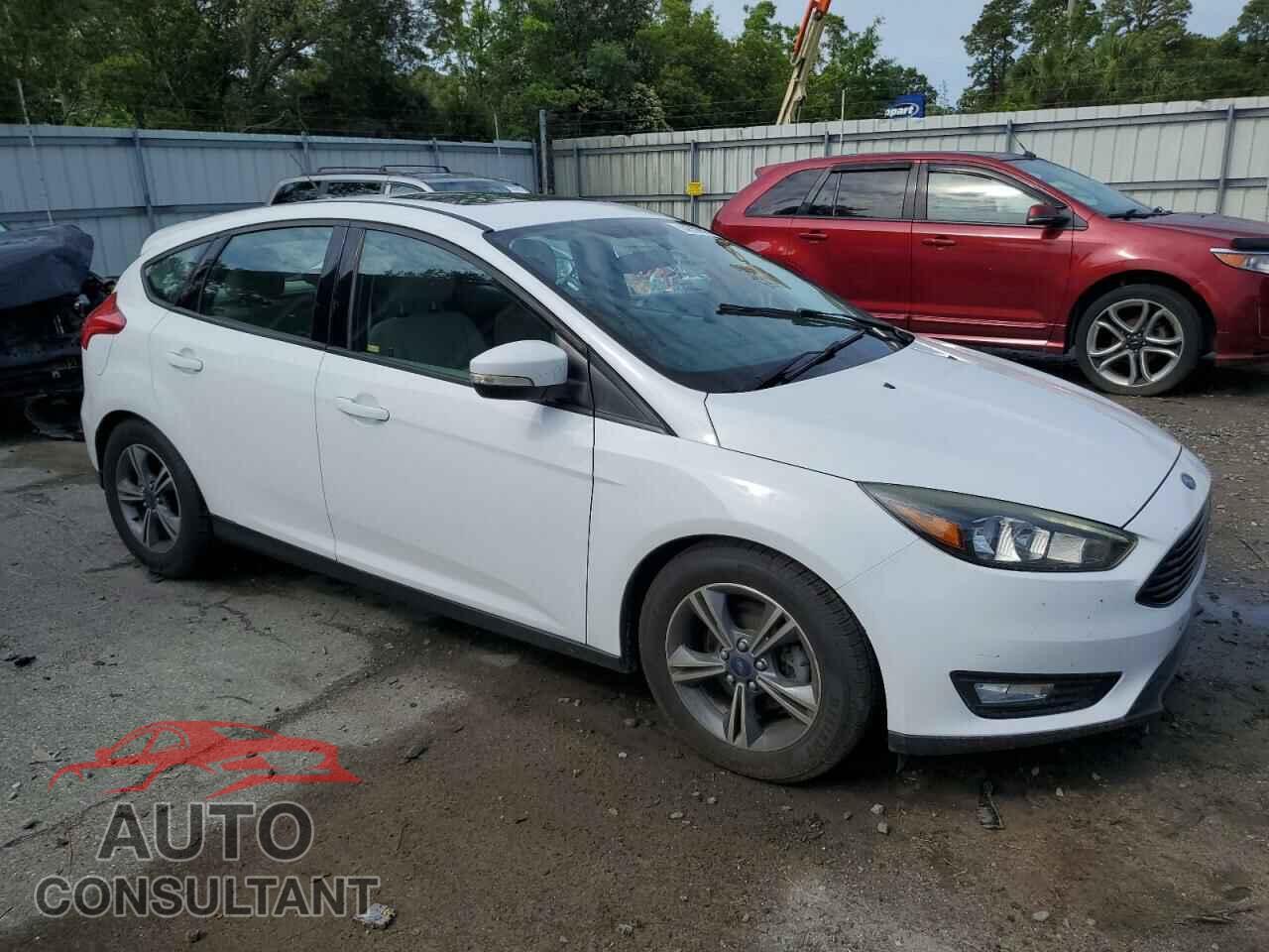 FORD FOCUS 2016 - 1FADP3KE0GL223970
