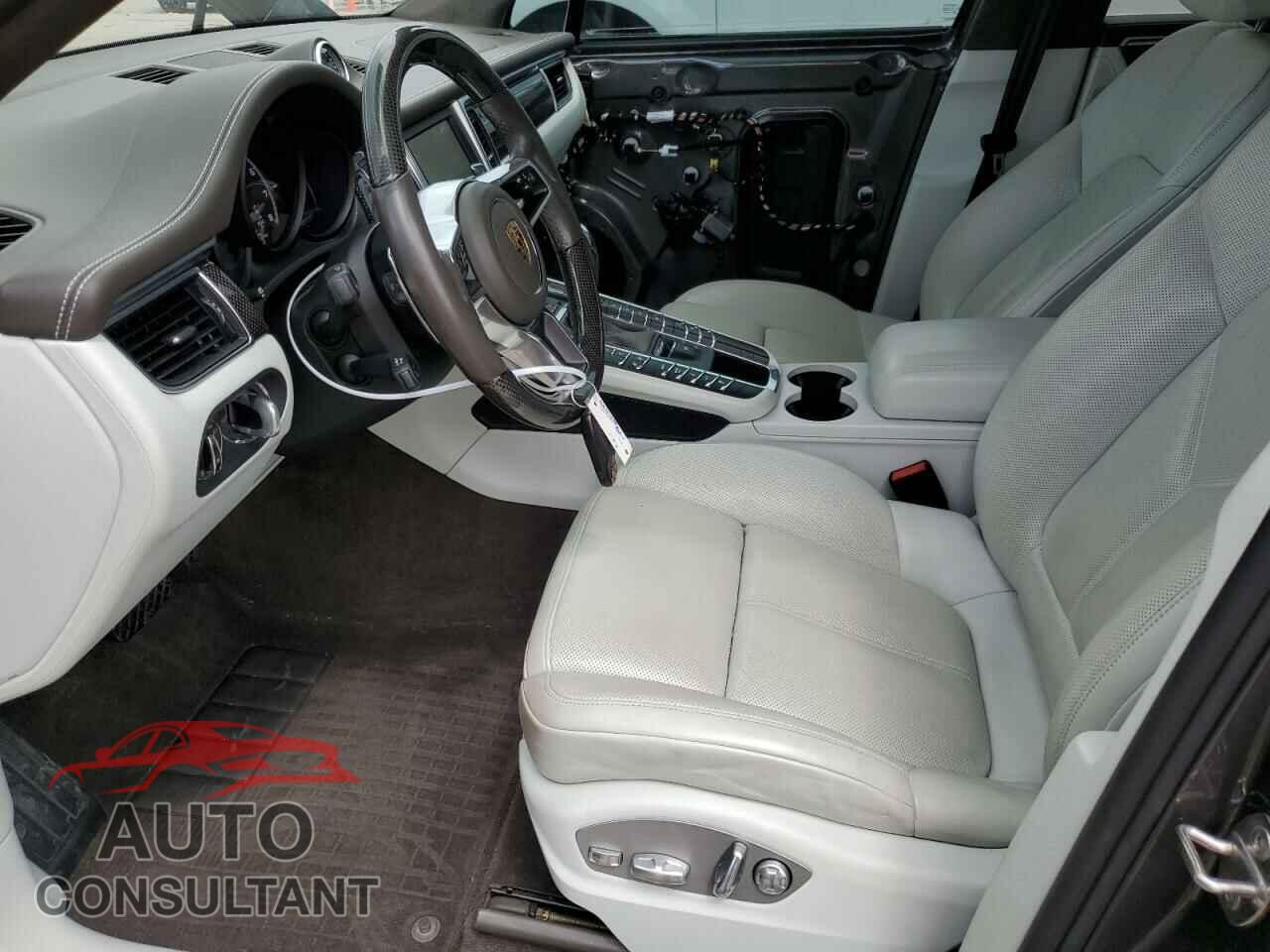 PORSCHE MACAN 2016 - WP1AF2A54GLB92362