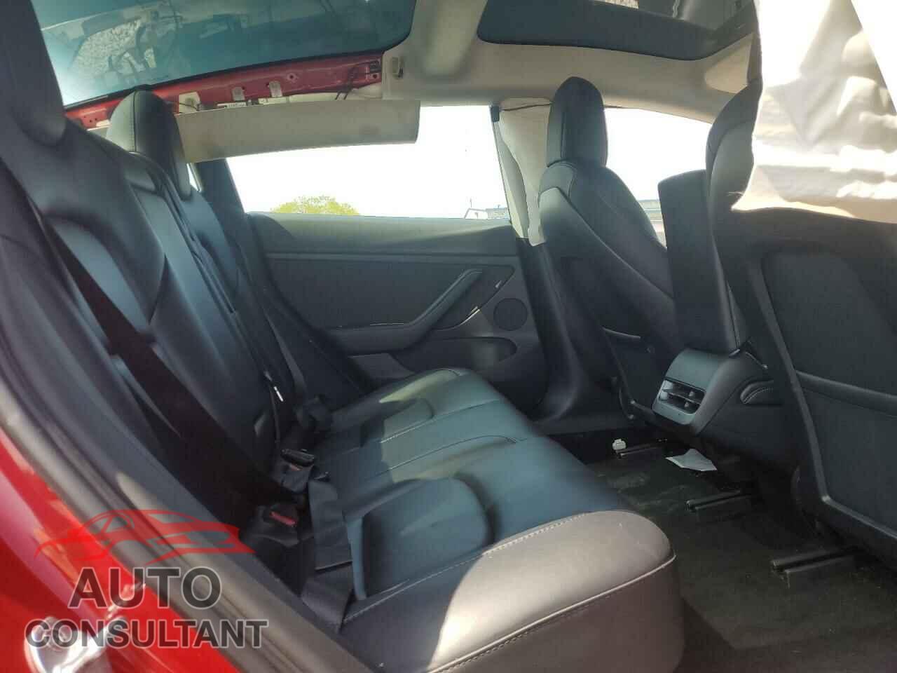TESLA MODEL 3 2022 - 5YJ3E1EA7NF369811