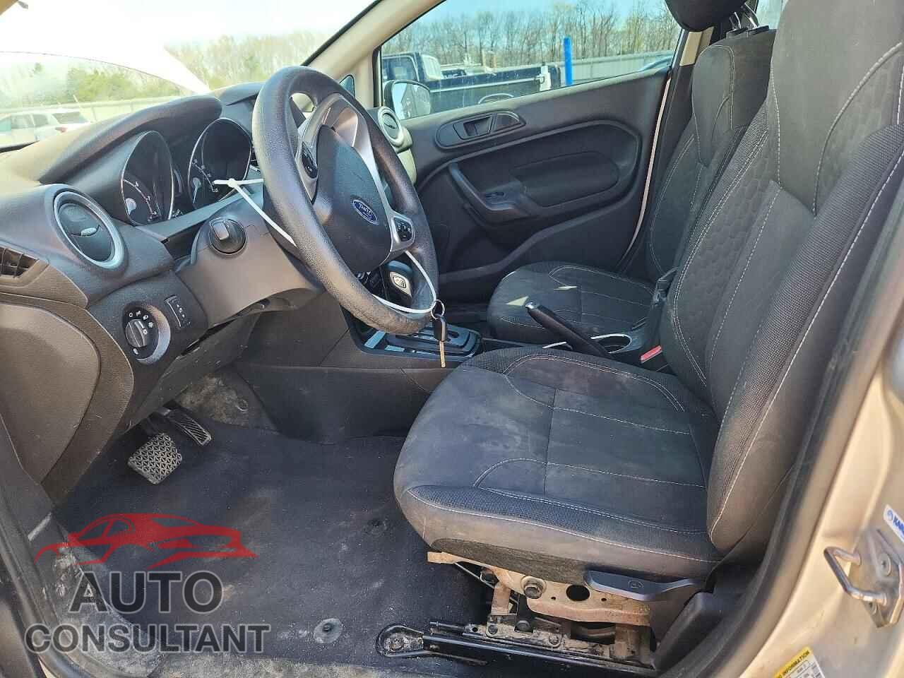 FORD FIESTA 2019 - 3FADP4BJ2KM158078