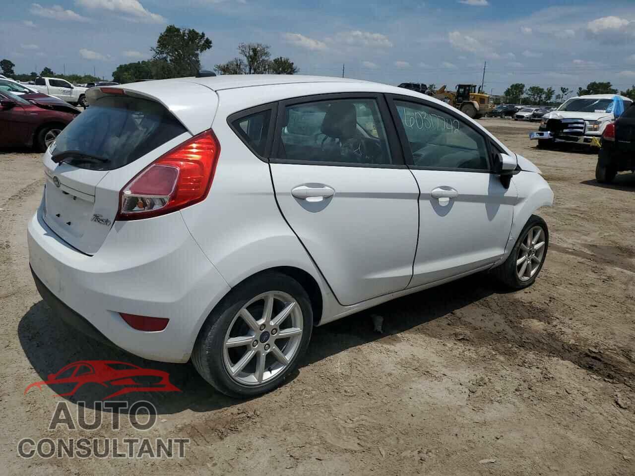 FORD FIESTA 2019 - 3FADP4EJ2KM107207
