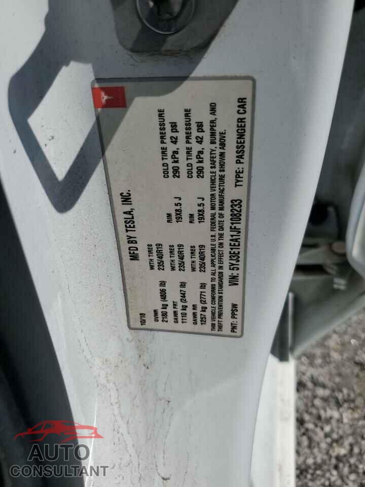 TESLA MODEL 3 2018 - 5YJ3E1EA1JF108233