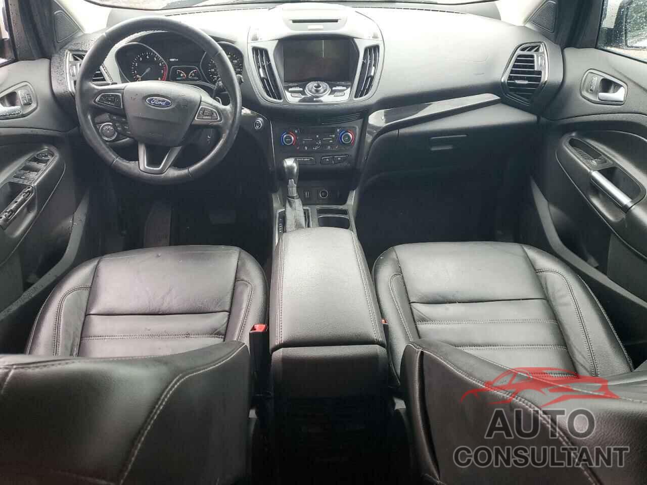 FORD ESCAPE 2017 - 1FMCU0J96HUC34755