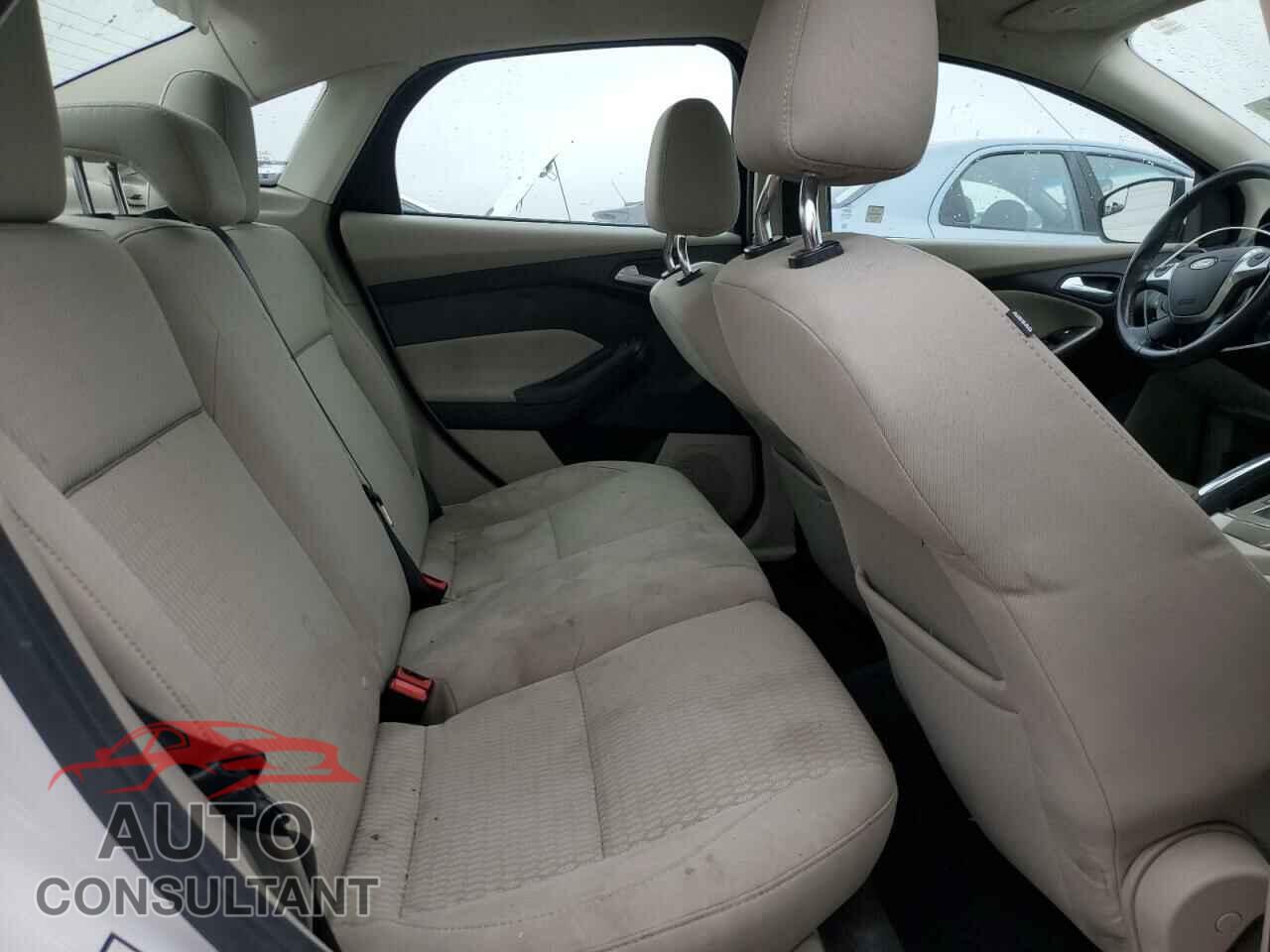 FORD FOCUS 2012 - 1FAHP3H25CL178548
