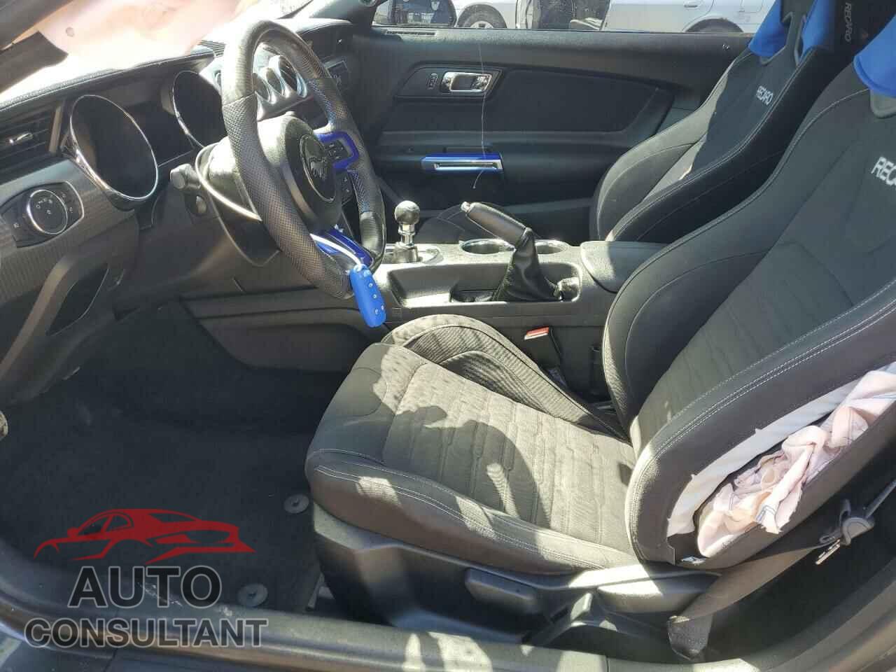 FORD MUSTANG 2017 - 1FA6P8CFXH5345903