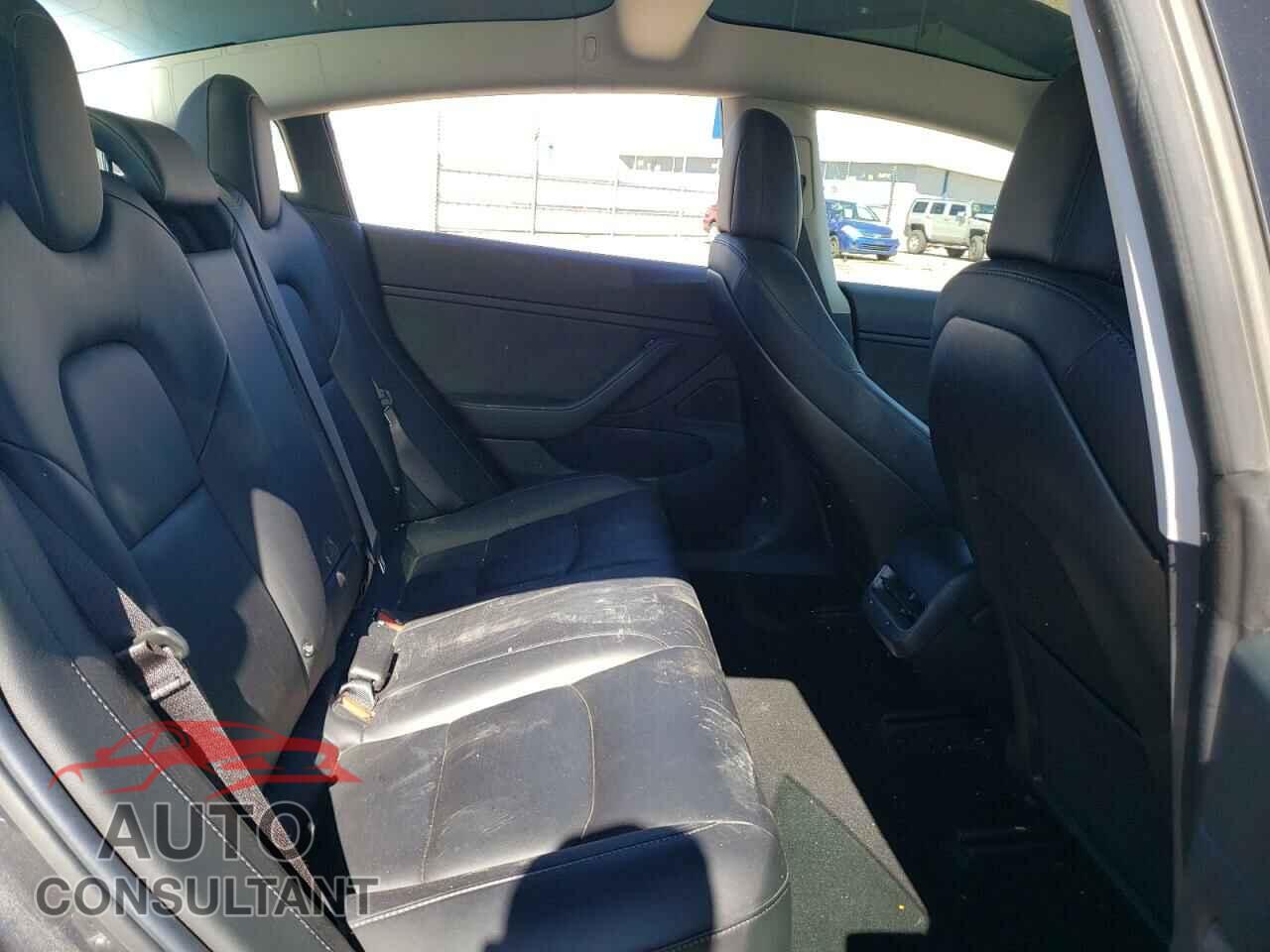 TESLA MODEL 3 2018 - 5YJ3E1EA9JF044541