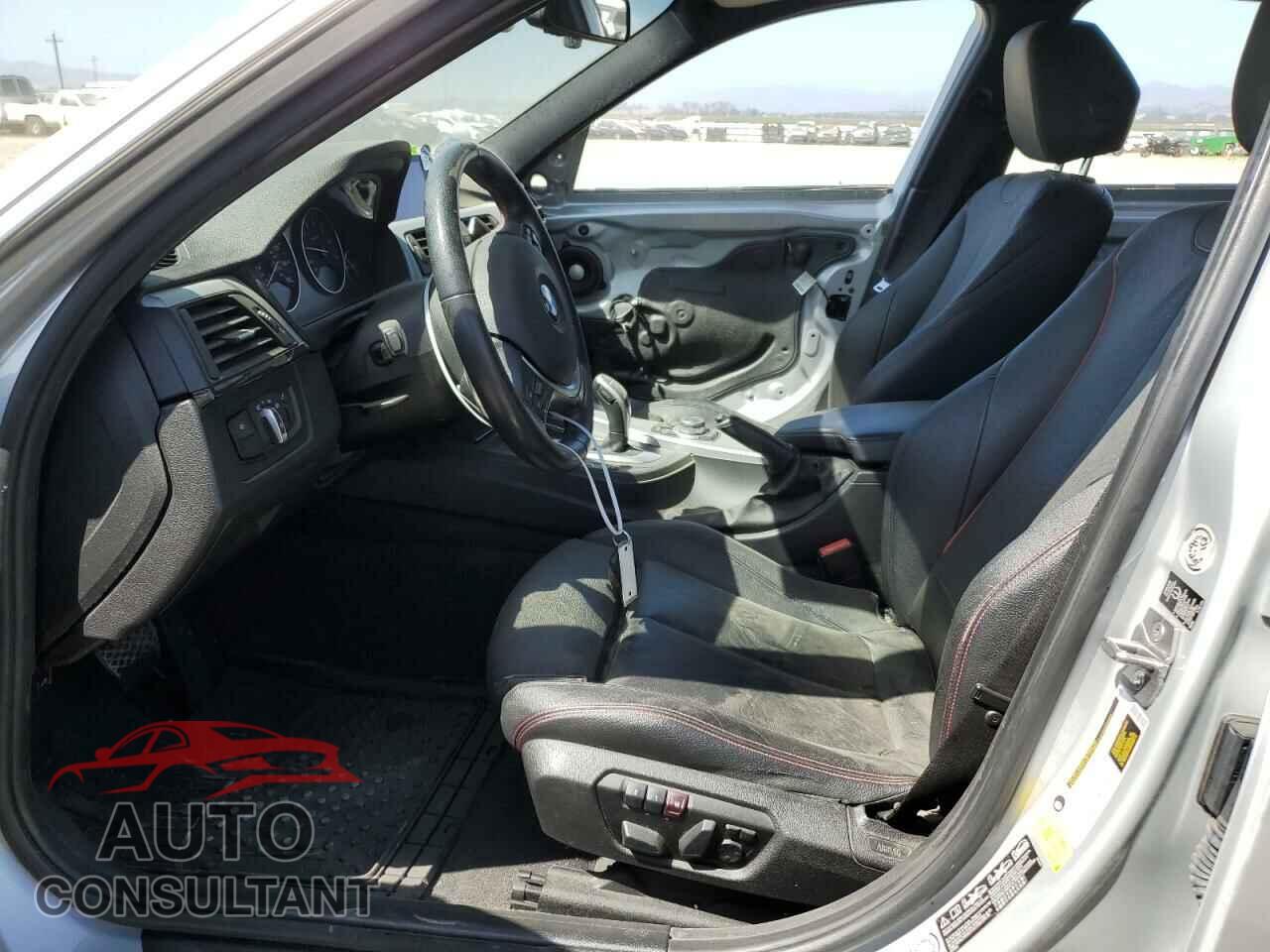 BMW 1 SERIES 2013 - WBA3F9C59DF145240