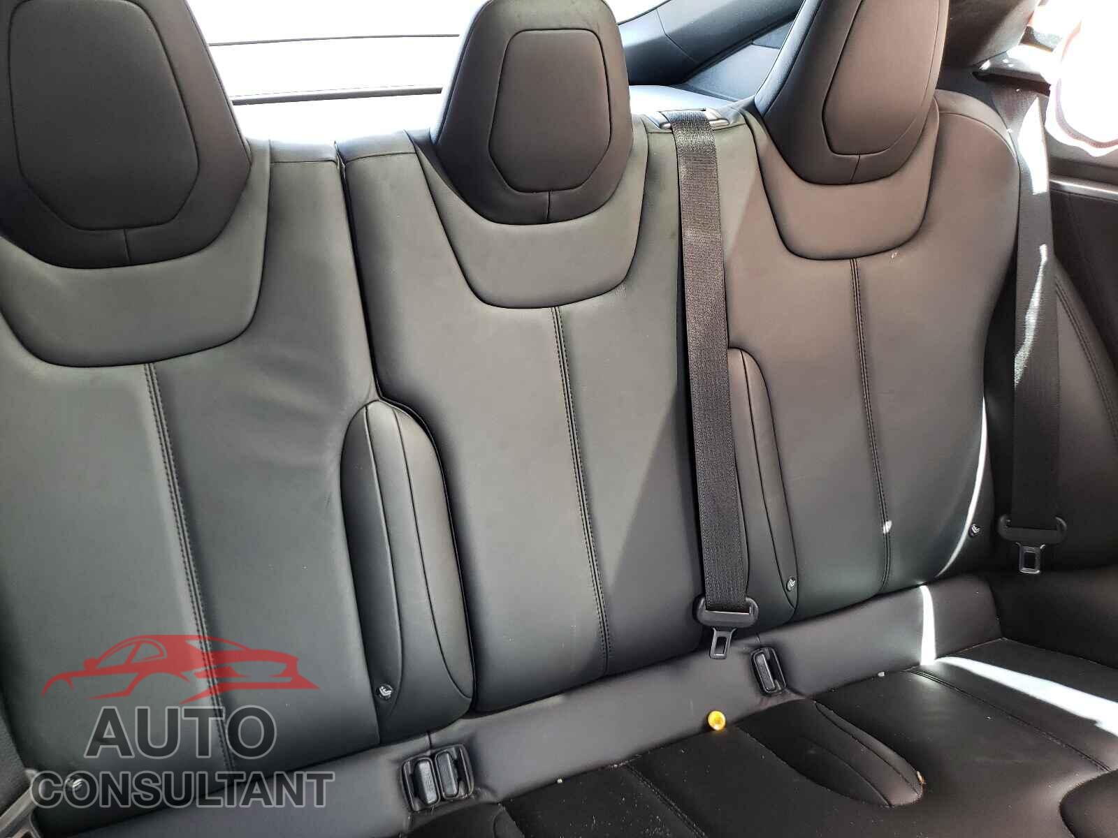 TESLA MODEL S 2016 - 5YJSA1E2XGF127260