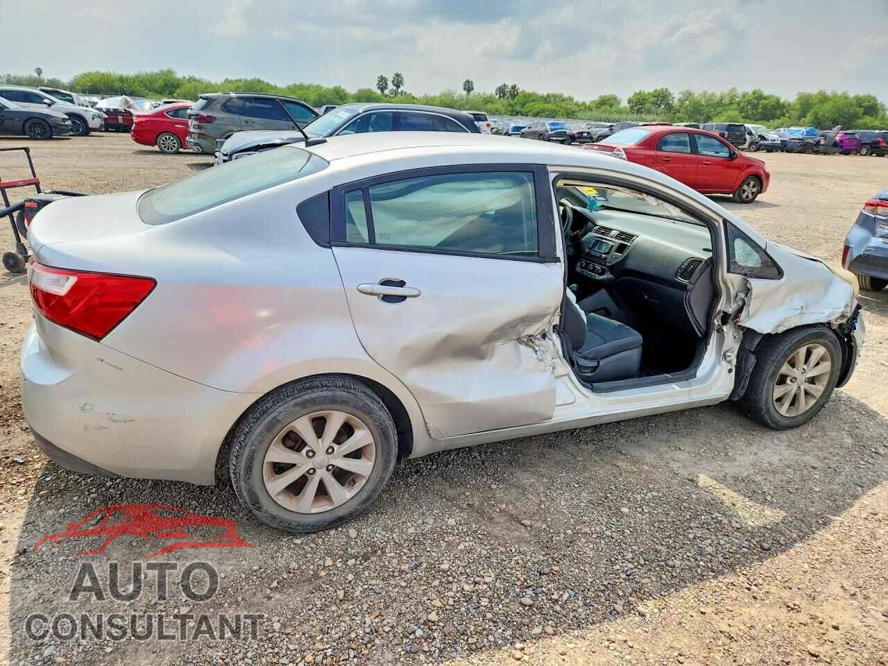 KIA RIO 2012 - KNADN4A34C6044245