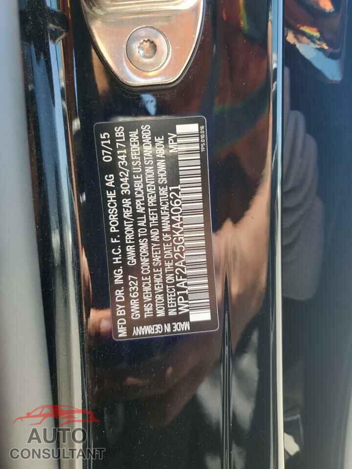PORSCHE CAYENNE 2016 - WP1AF2A25GKA40621
