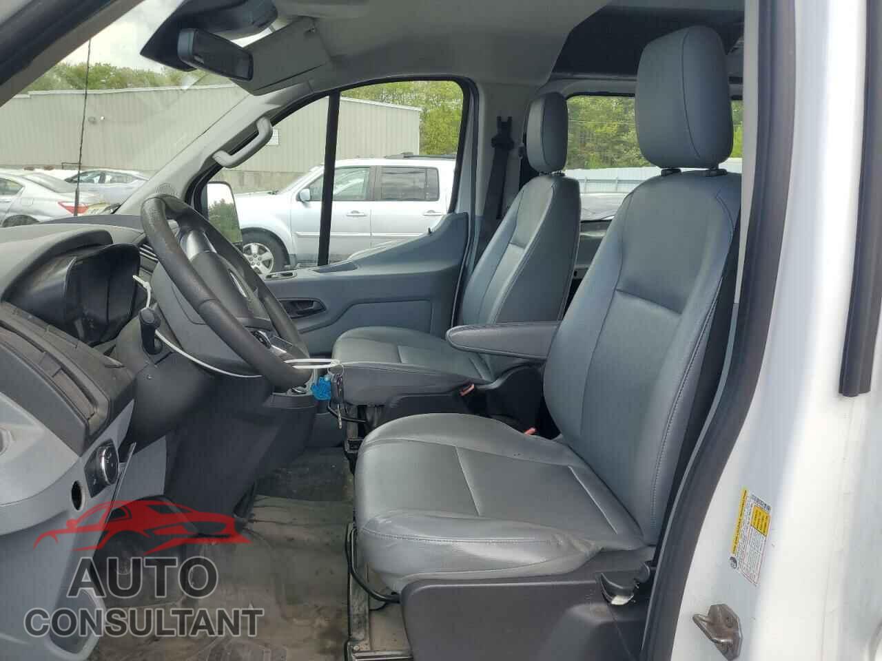FORD TRANSIT 2019 - 1FTYR1YMXKKB37492