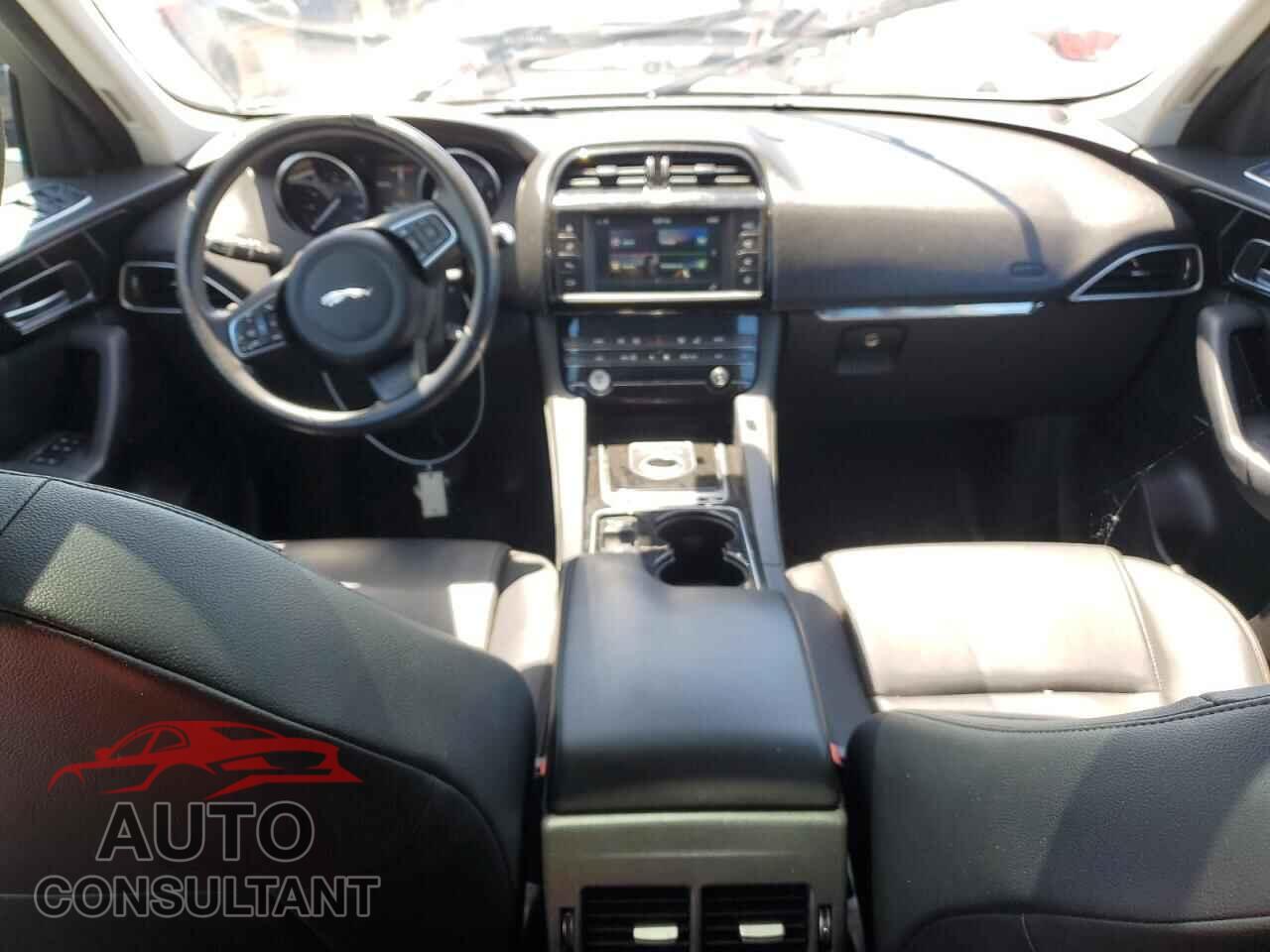 JAGUAR F-PACE 2017 - SADCJ2BVXHA895232