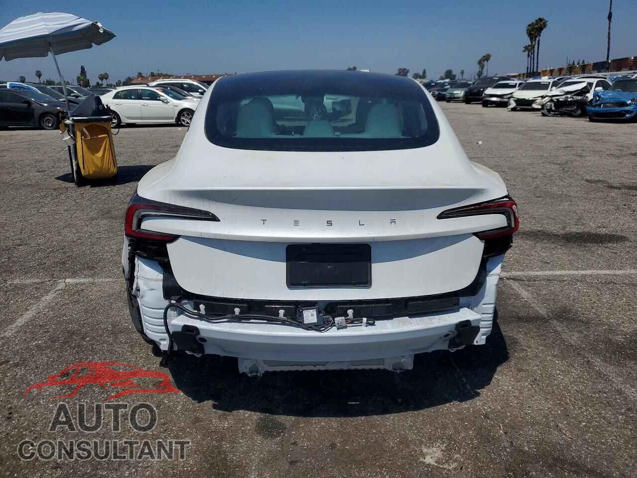 TESLA MODEL 3 2024 - 5YJ3E1EA8RF865934