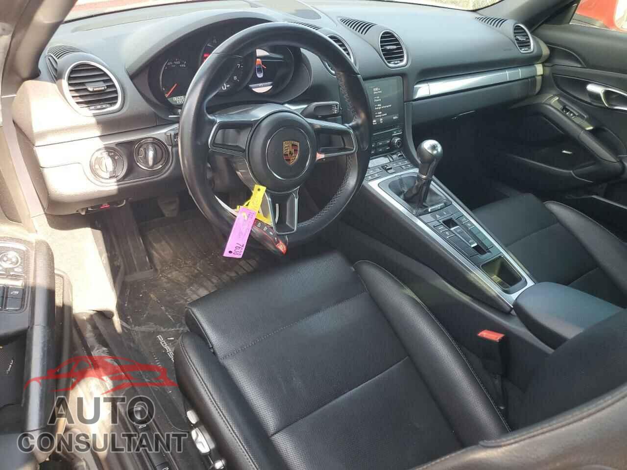 PORSCHE BOXSTER 2017 - WP0CA2A83HS220520
