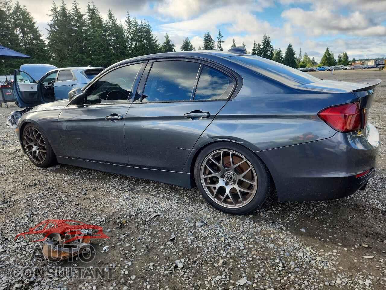 BMW 3 SERIES 2013 - WBA3A9C55DF686204